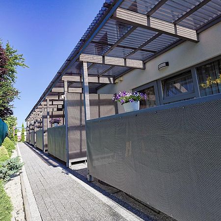 Aurora Ustka-Przewloka Aparthotel Kültér fotó