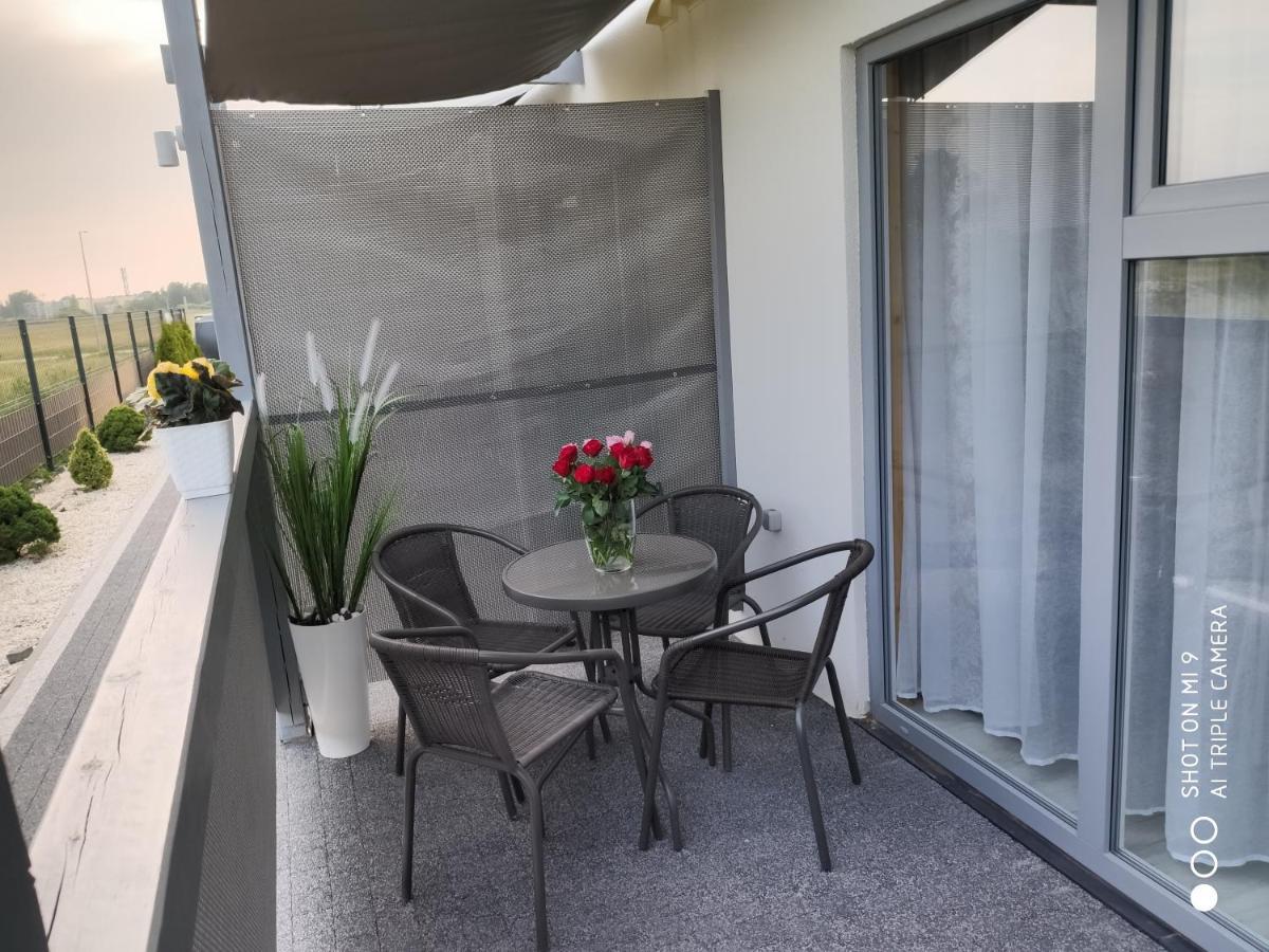 Aurora Ustka-Przewloka Aparthotel Kültér fotó